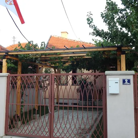 Jelica Free Parking 아파트