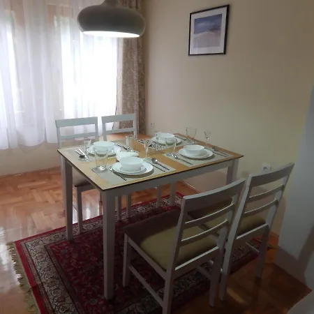 Jelica Free Parking Apartment