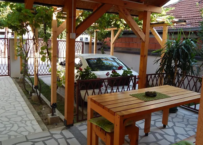 Jelica Free Parking * Vranje