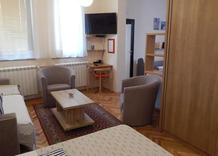 Jelica Free Parking * Vranje