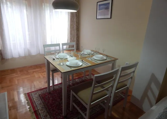 Jelica Free Parking Apartment