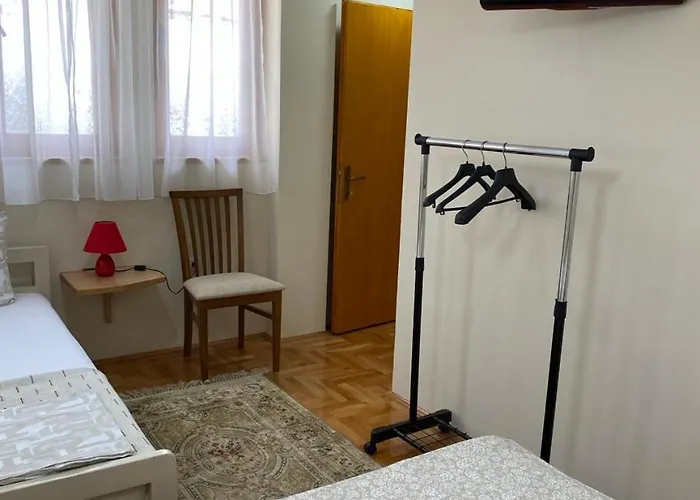 Jelica Free Parking * Vranje